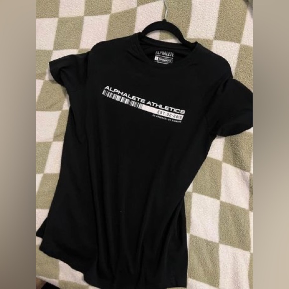 size small alphalete top